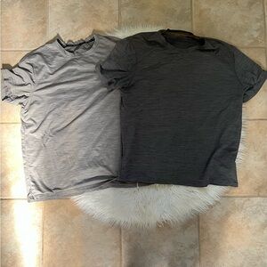 Men’s workout t shirts size large good condition